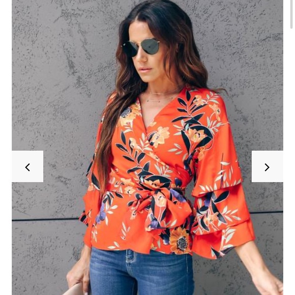 Vici Tops - 🧡NWT Vici Collection Wrap Top- Small